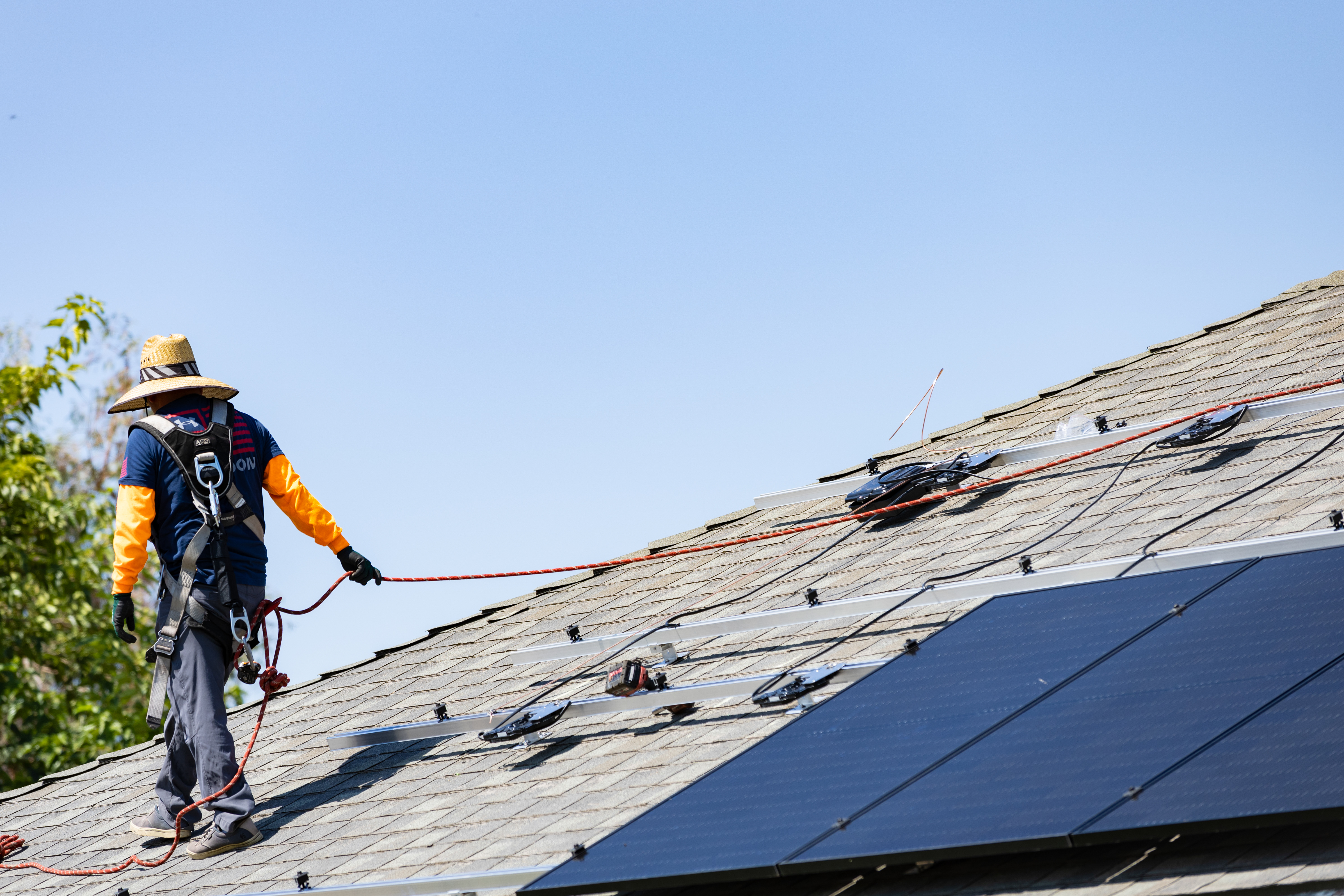 The True Cost of NOT Going Solar Now